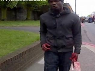Φωτογραφία για Σοκ στο Λονδίνο - Αποκεφάλισαν με μπαλτά στρατιώτη - Tι είπε ο δολοφόνος με ματωμένα χέρια στην κάμερα [βίντεο&εικόνες]
