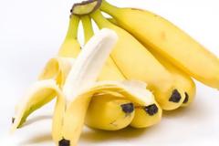 Απαλά πόδια με σύμμαχο τη... μπανάνα!