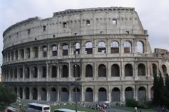 Κρατικά κονδύλια για... ξυστό και απορρυπαντικά ρούχων