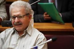 ΜΙΜΗΣ ΑΝΔΡΟΥΛΑΚΗΣ: Η ΚΥΒΕΡΝΗΣΗ ΝΑ ΑΠΟΖΗΜΙΩΣΕΙ ΤΟΥΣ ΜΙΚΡΟΟΜΟΛΟΓΙΟΥΧΟΥΣ