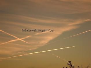 Φωτογραφία για Chemtrails στα Τρίκαλα [video]