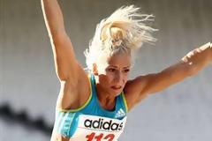 Η Bούλα Παπαχρήστου επιστρέφει...