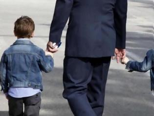 Φωτογραφία για Οι αποστρατείες υπογράφηκαν, οι μεταθέσεις γιατί ΑΡΓΟΥΝ;;;;;