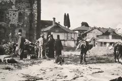 3164 - Όταν οι Γερμανοί κατακτητές φωτογράφιζαν στις Καρυές