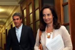 Η Αννούλα..., που άφησε τα σχολεία χωρίς βιβλία μεταμελείται και ζητάει ΣΥΓΝΩΜΗ...!!!