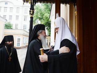 Φωτογραφία για Συλλείτουργο από τον Πατριάρχη Ιεροσολύμων και τον Πατριάρχη Μόσχας, στον Καθεδρικό Ναό της Κοιμήσεως της Θεοτόκου στο Κρεμλίνο, ΒΙΝΤΕΟ + ΦΩΤΟ...!!!
