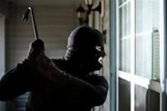 Ηλεία: Οι διαρρήκτες αλλού έκλεβαν και αλλού έσπαγαν...