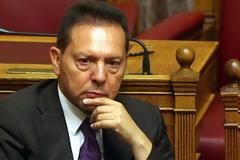 Στο δικό του μαγικό κόσμο εξακολουθεί να παραμένει ο Στουρνάρας!