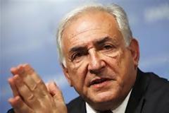 Επίθεση Στρος-Καν σε ΔΝΤ και Ε.Ε. για την κρίση στην Ελλάδα