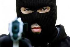 Τρόμος στην Αθηνών-Πατρών - Ένοπλη ληστεία σε βενζινάδικο - Έφυγαν με λεία 1.300 ευρώ