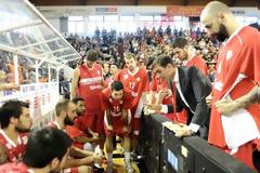 Δεν προβληματίζουν τον Μπαρτζώκα οι κακές εμφανίσεις του Ολυμπιακού