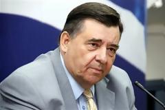 Διαψεύδει τις φήμες επιστροφής στη ΝΔ