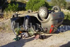 Τροχαίο ατύχημα με ανατροπή αυτοκινήτου στο Πυθάρι Ακρωτηρίου