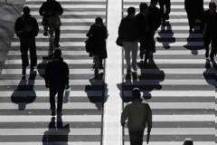 Μεταξύ χρεών και...θανάτου χιλιάδες ανασφάλιστοι!