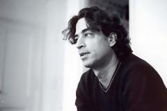 «Έλληνες, μην το βάζετε κάτω»