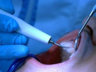 Φωτογραφία για Πάτρα: Oδοντίατρος κάνει εξαγωγές για ψύλλου πήδημα! - Γνωστός Πατρινός του έκανε μήνυση