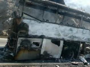 Φωτογραφία για Δράμα: Καταστράφηκε ολοσχερώς από πυρκαγιά αστικό λεωφορείο