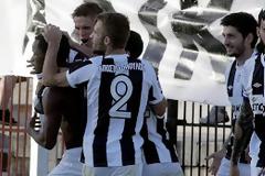 Του… έκοψε το βήχα