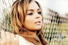 Η LiLo τουιτάρει μέσα από το κέντρο αποτοξίνωσης