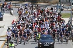 Πάτρα: Mια ατέλειωτη θάλασσα ποδηλάτων ξεχύθηκε στους δρόμους της πόλης - Δείτε φωτο