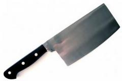 Πήγε με μπαλντά στην εφορία