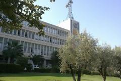 EΡΤ, Δήμοι, αμυντική βιομηχανία μπαίνουν στο χορό των απολύσεων υπαλλήλων