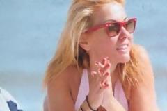 Το ροζ μπικίνι της 43χρονης Χριστίνας Παππά