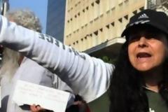 Συνέλαβαν την Ελένη Λουκά έξω από το Mέγαρο Μαξίμου!