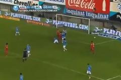 Απίστευτο! Πέταξε μέσα στο γήπεδο τη... μασέλα του! [Video]