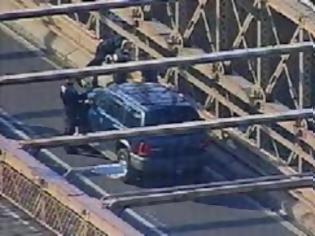 Φωτογραφία για ΗΠΑ: Κλειστή η γέφυρα του Μπρούκλιν στη Νέα Υόρκη εξ αιτίας ενός ύποπτου οχήματος
