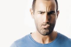 Kανάκης για Μενεγάκη: «Ποτέ πριν δεν έτριψε το στήθος μια παρουσιάστρια της για τόση ώρα»