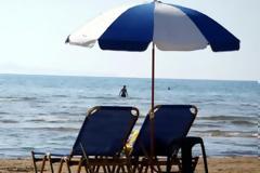 Hλεία: Χωρίς ομπρέλες και ξαπλώστρες οι καντίνες στις παραλίες!