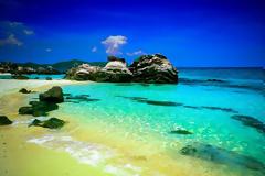 Φανταστικές εικόνες σε φόντο γαλανό!