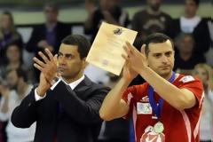 ΚΑΖΑΖΗΣ : ΟΣΟ ΠΙΟ ΜΑΚΡΙΑ ΜΠΟΡΟΥΜΕ...