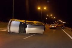 Αυτοκίνητο τούμπαρε στην παραλιακή του Ηρακλείου