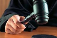 Καταδίκες για τον θάνατο 9χρονης από πτώση πόρτας στο λιμάνι Καρλοβάσου