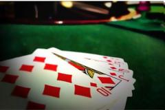 Έξι δισ. τo χρόνο «παίζουν» οι Έλληνες σε παράνομο τζόγο