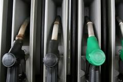 Το κλέψιμο και η νοθεία πάνε 