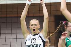 ΣΤΑ ΕΡΥΘΡΟΛΕΥΚΑ ΚΑΙ ΕΠΙΣΗΜΑ Η ΚΑΤΕΡΙΝΑ ΓΙΩΤΑ