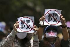 ΑΠΙΣΤΕΥΤΟ: Για να αγοράσεις ένα λευκό μπλουζάκι στην Κίνα ΠΡΕΠΕΙ να.....