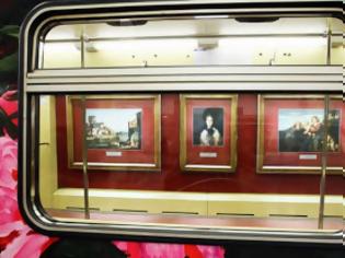 Φωτογραφία για Τα βαγόνια στο Μετρό της Μόσχας έγιναν πινακοθήκη!