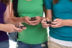 Λαμία: Έκλεψαν κινητά μαθητών που έγραφαν Πανελλήνιες!