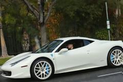 Για επικίνδυνη οδήγηση κατηγορείται ο Τζάστιν Μπίμπερ