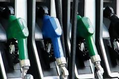 Δεν έχει τέλος η απάτη στη βενζίνη - Νοθεύουν τα καύσιμα και κλέβουν ακόμα και 12 λεπτά στο λίτρο