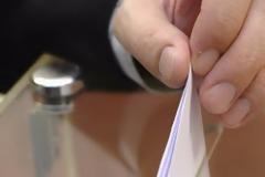 ΚΕΔΕ: Αντιδράσεις για το ενιαίο ψηφοδέλτιο