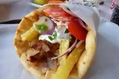 Συμπλοκή δέκα ατόμων για... ένα σουβλάκι!