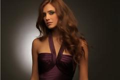 H πρωταγωνίστρια του Son με μαγιό στην Μυτιλήνη