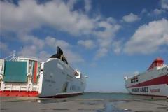 Έφθασε στο λιμάνι και... συνελήφθη