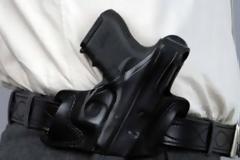 Στο «μικροσκόπιο» οι άδειες οπλοφορίας όλων των βουλευτών