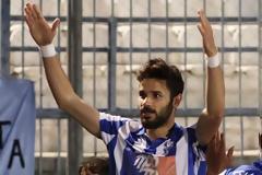 Τον Μανιά εξετάζουν στην ΑΕΚ